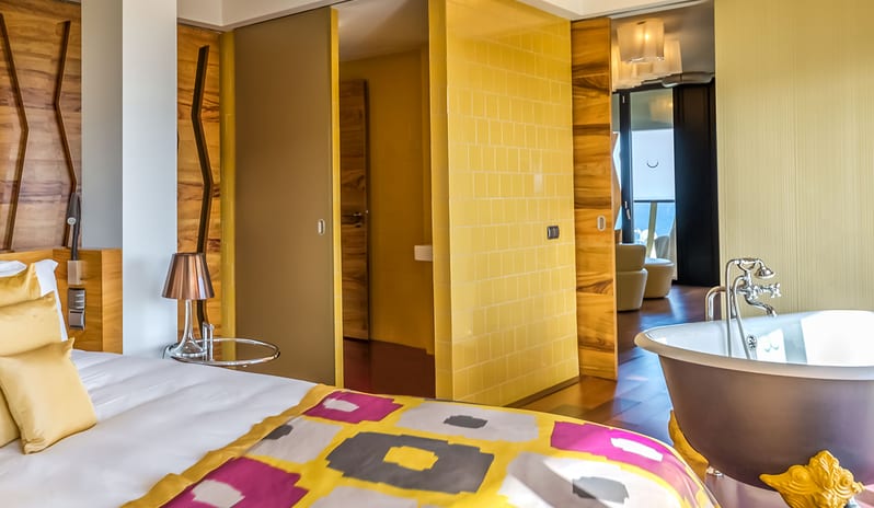 BOHEMIA SUITES - SKY SUITE BED